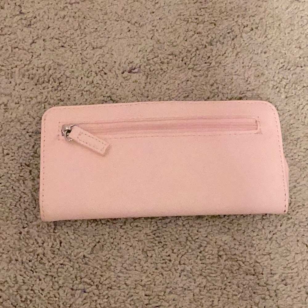 wallet in light pink